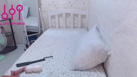 karla online show from 10-27-25, 01:53