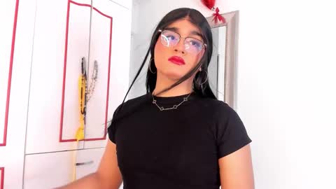 Snapshot of karla_dior chatting on 02-26-26, 04:28 DIOR online show from 02-26-26, 04:28