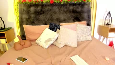 Karla Gonzaless online show from 02-23-25, 08:22