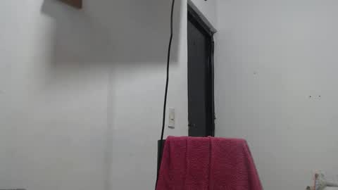 karla_lov2 online show from 10-10-25, 04:22