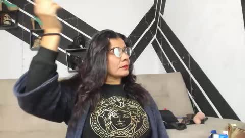 Snapshot of karla_smith_vc chatting on 10-17-25, 01:53 karla_smith_vc online show from 10-17-25, 01:53