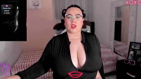 Karla Lane  online show from 12-14-25, 04:07