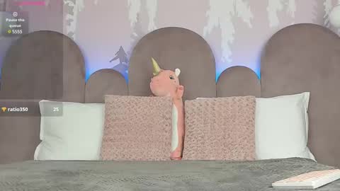 Snapshot of karlabart chatting on 03-05-25, 08:43 KarlaBart online show from 03-05-25, 08:43