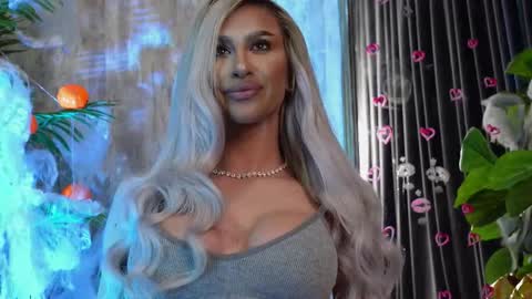 Snapshot of karlabart chatting on 10-28-25, 08:11 KarlaBart online show from 10-28-25, 08:11