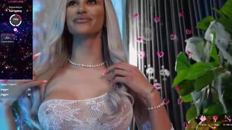 Snapshot of karlabart chatting on 10-29-25, 08:43 KarlaBart online show from 10-29-25, 08:43