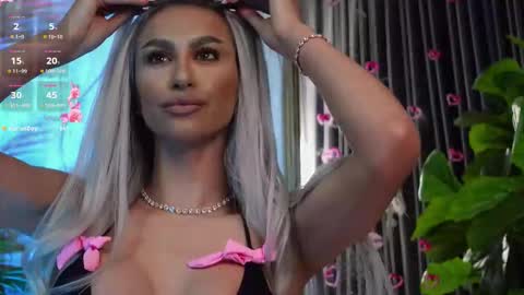 Snapshot of karlabart chatting on 11-05-25, 08:09 KarlaBart online show from 11-05-25, 08:09