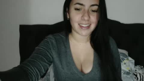 Karla Giraldo online show from 03-06-25, 08:59