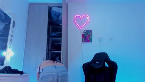 Karo online show from 11-17-25, 04:40