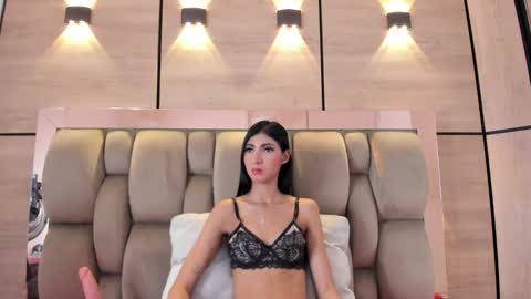  KAROL LEWIS  online show from 12-19-25, 11:50