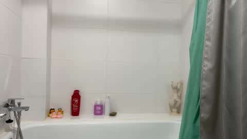 Karol online show from 10-07-25, 01:47