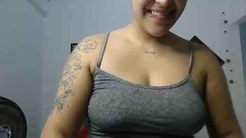Snapshot of karol_naughty chatting on 12-26-24, 11:21 online show from 12-26-24, 11:21