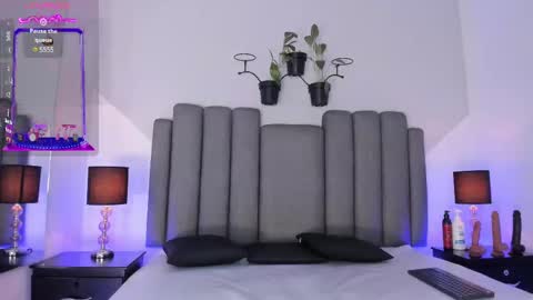 Karol  online show from 02-11-25, 04:44