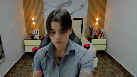 Karol and Luna online show from 11-18-25, 07:18