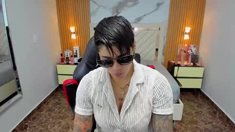 Karol and Luna online show from 11-20-25, 07:24