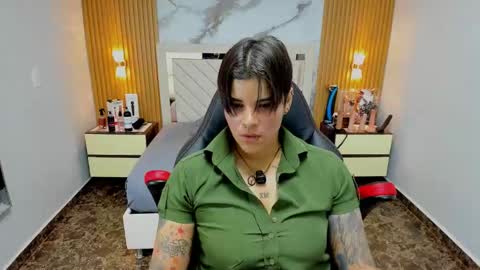 Karol and Luna online show from 11-29-25, 07:28