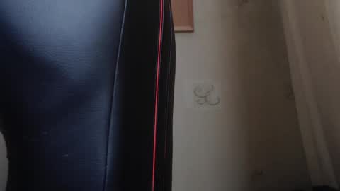 Snapshot of karolhorny96 chatting on 12-06-24, 09:21 Karol online show from 12-06-24, 09:21