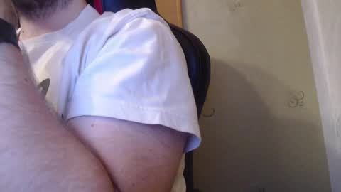 Snapshot of karolhorny96 chatting on 02-24-25, 05:09 Karol online show from 02-24-25, 05:09