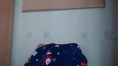 Snapshot of karolhorny96 chatting on 10-20-25, 06:36 Karol online show from 10-20-25, 06:36