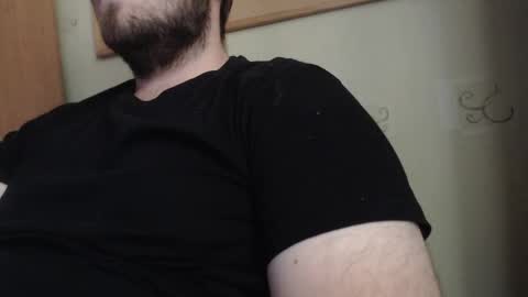 Snapshot of karolhorny96 chatting on 10-26-25, 02:12 Karol online show from 10-26-25, 02:12