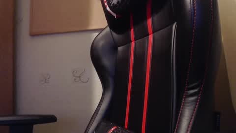 Snapshot of karolhorny96 chatting on 11-02-25, 09:39 Karol online show from 11-02-25, 09:39