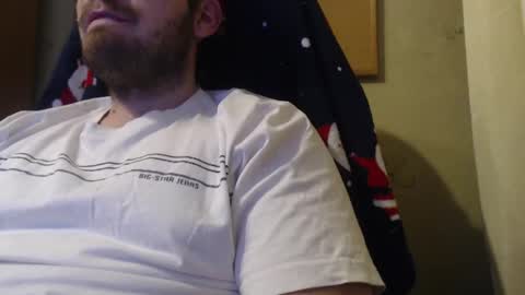 Snapshot of karolhorny96 chatting on 11-07-25, 05:13 Karol online show from 11-07-25, 05:13