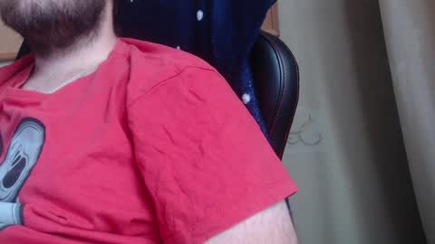 Snapshot of karolhorny96 chatting on 11-16-25, 10:54 Karol online show from 11-16-25, 10:54