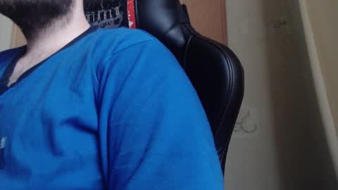 Snapshot of karolhorny96 chatting on 11-29-25, 08:06 Karol online show from 11-29-25, 08:06