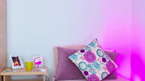 Snapshot of karolinahil chatting on 03-12-25, 07:28 karolinahill online show from 03-12-25, 07:28