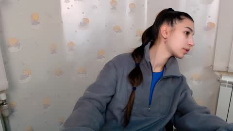 Karolina online show from 02-08-25, 06:54