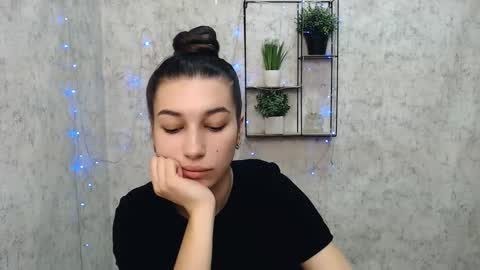 Karolina online show from 02-15-25, 06:44