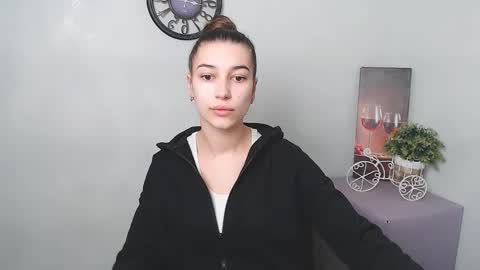 Karolina online show from 02-19-25, 06:55