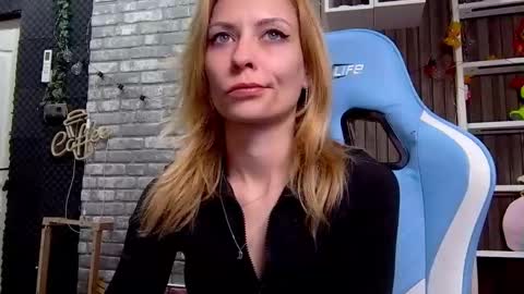 karoline121 online show from 03-03-26, 07:31