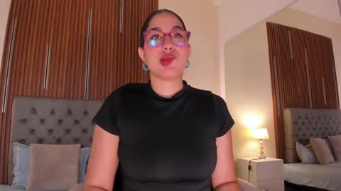 Karoline  online show from 09-27-25, 01:49