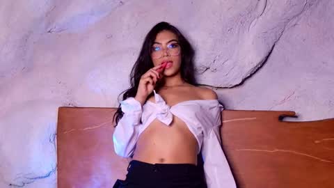 Snapshot of karoline_santos chatting on 11-06-25, 10:10 K online at 600 until 1100 USA Time online show from 11-06-25, 10:10