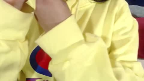 Isa online show from 10-22-25, 04:13