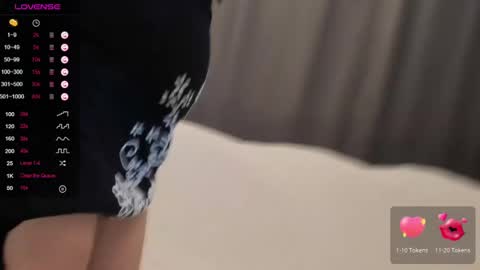 Snapshot of karolinecher chatting on 12-06-24, 05:55 Karoline online show from 12-06-24, 05:55