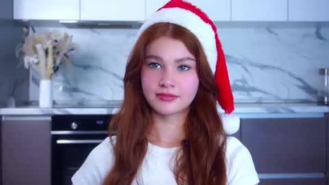 lina online show from 12-21-25, 11:39