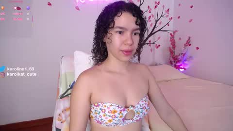 Snapshot of karolkat_1 chatting on 09-14-25, 02:05 Karolina 3 online show from 09-14-25, 02:05