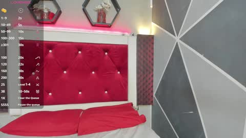 Karol online show from 12-19-24, 11:39