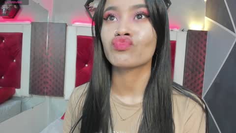 Karol online show from 12-20-24, 11:43