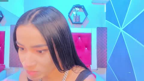 Karol online show from 10-11-25, 11:53