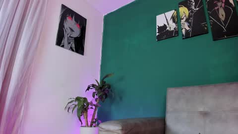 Snapshot of karolsweet_ chatting on 01-14-25, 03:04 KarolSweet online show from 01-14-25, 03:04