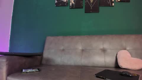 Snapshot of karolsweet_ chatting on 11-13-25, 04:39 KarolSweet online show from 11-13-25, 04:39