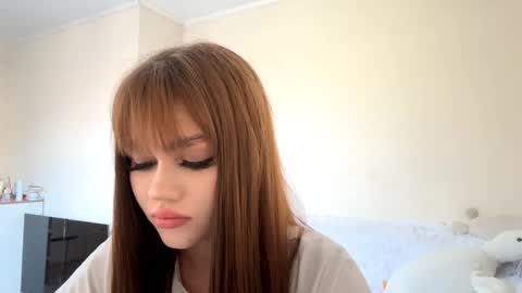Snapshot of karrieherrington chatting on 10-17-25, 08:17 Mia online show from 10-17-25, 08:17