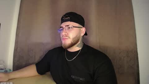 Snapshot of kartman_ chatting on 11-25-25, 02:44 kartman_ online show from 11-25-25, 02:44