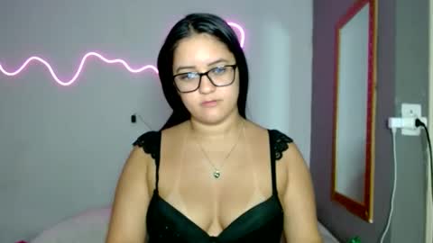 Tamires e Maicon online show from 01-13-25, 05:55