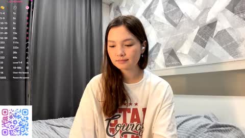 Kira online show from 10-16-25, 07:15