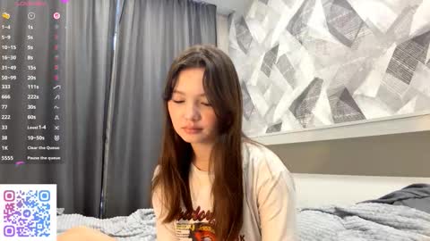 Kira online show from 10-27-25, 11:25