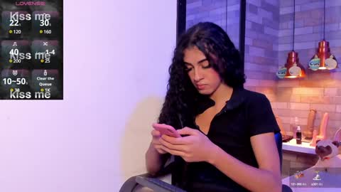 Snapshot of kassandraweked chatting on 12-02-24, 11:18 Kassandra Weked online show from 12-02-24, 11:18