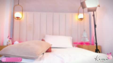 Kassia online show from 01-08-26, 04:04